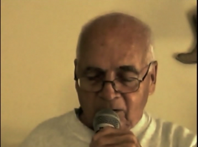 Bill McCoy Sings Hero Songs