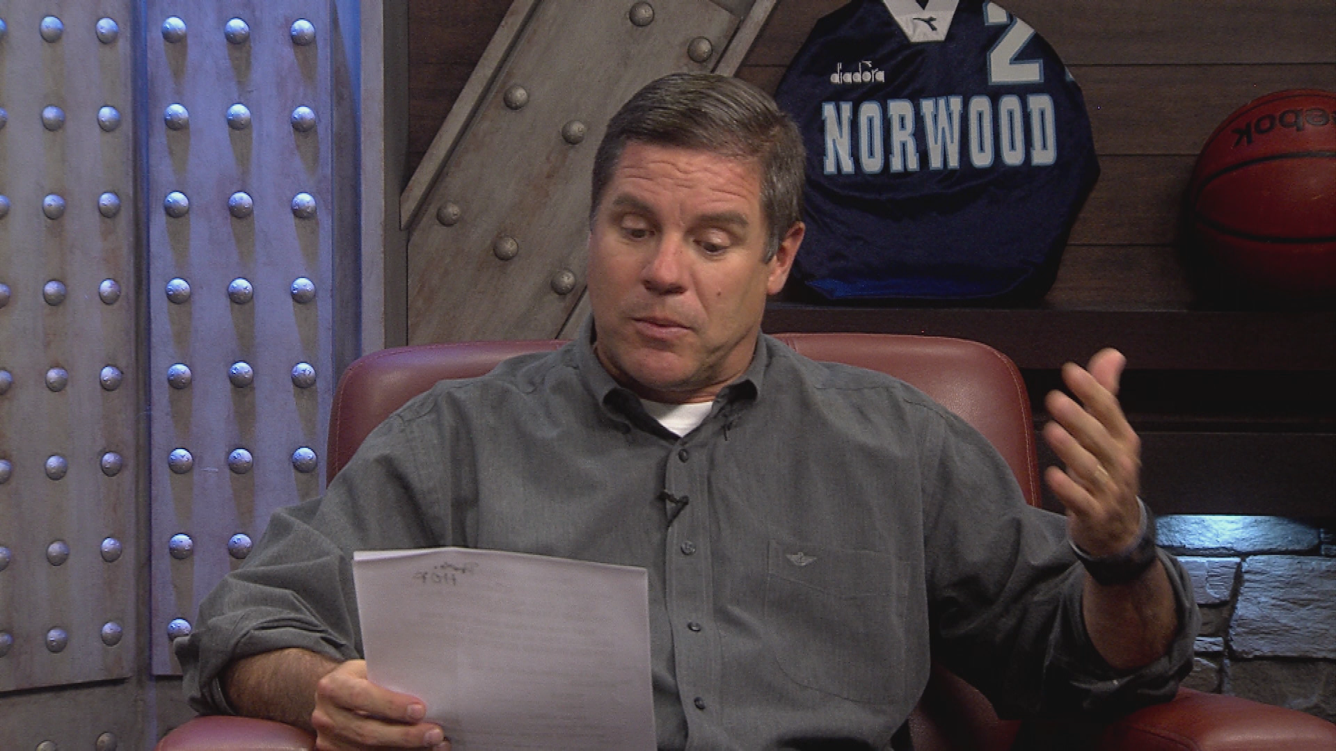 Navigate to 2016 Sports Extra Fall Midseason Edition